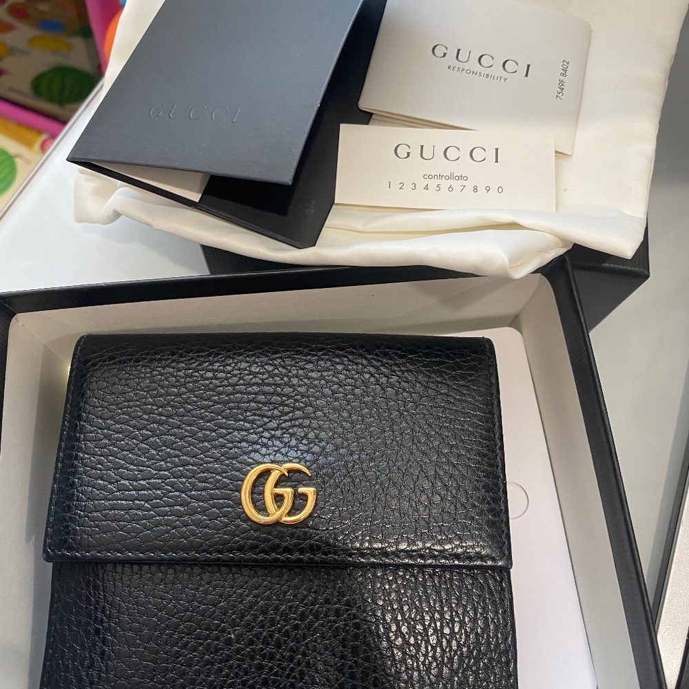 Gucci GG Marmont French Flap Wallet - Black With Gold Detailing 🖤